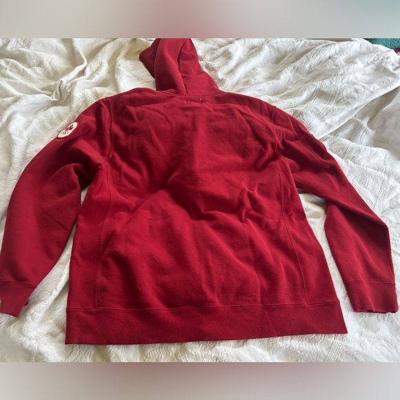 Hudson Bay Co. Red 2010 Canada Olympic zip up hoodie. Size XL - Picture 3 of 5